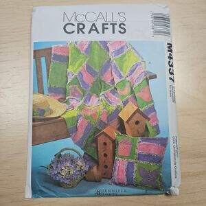 McCall Crafts Pattern M4377 Garden, Rag Quilt and Pillow
